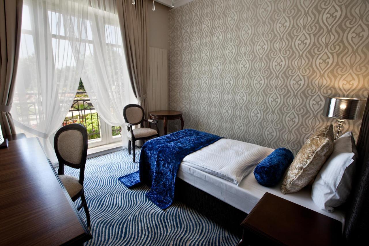 Rezydencja Luxury Hotel Bytom Piekary Śląskie Kamer foto